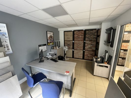 Bureaux 180m² avec vitrine à louer Valenciennes